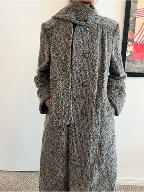 Wool and Mohair coat with scarf M/L